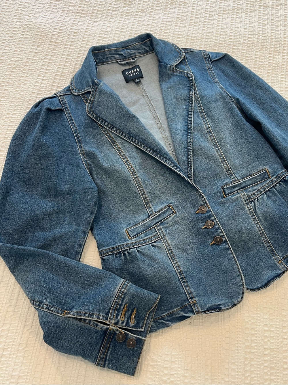 Curve Appeal peplum Blue Denim Blazer Jacket. New without tags. S.